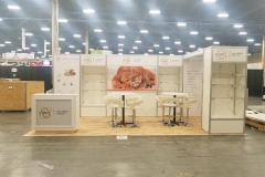 36568021_1988779511153855_6404303349419606016_n